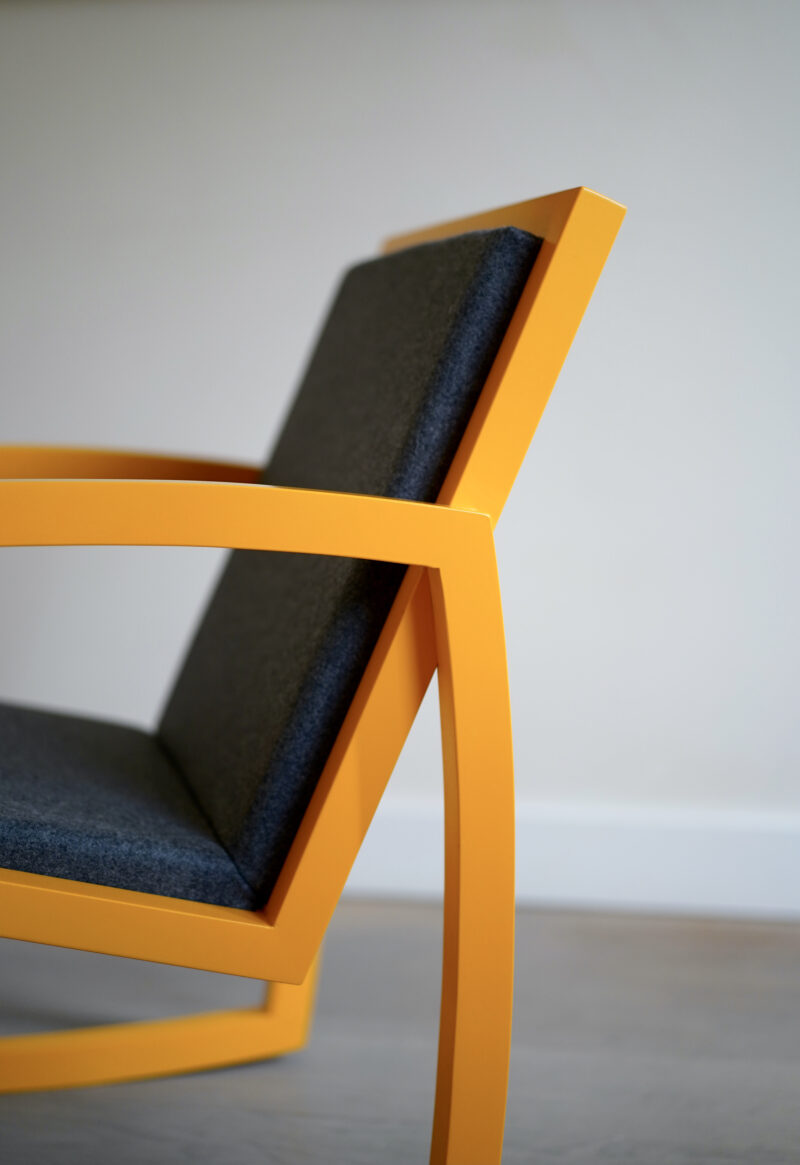 Live Slowly - Chaise à bascule en hêtre jaune – Image 7