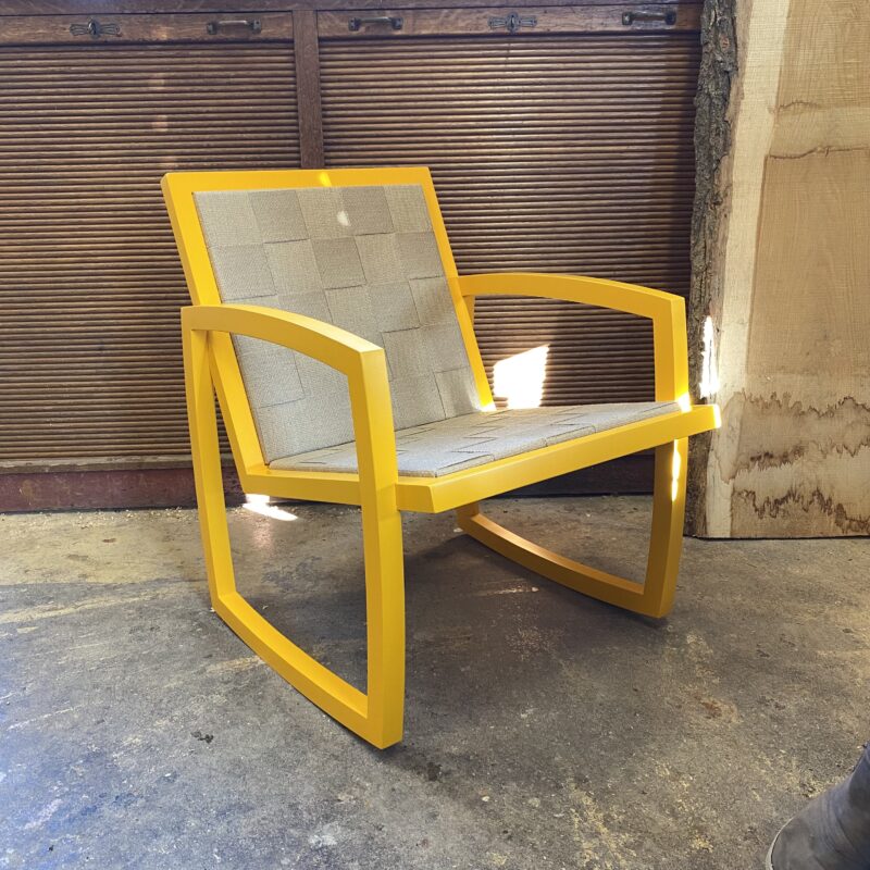 Live Slowly - Chaise à bascule en hêtre jaune – Image 3