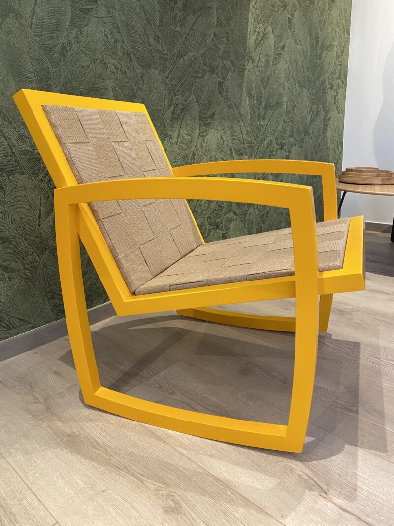 Live Slowly - Chaise à bascule en hêtre jaune – Image 6
