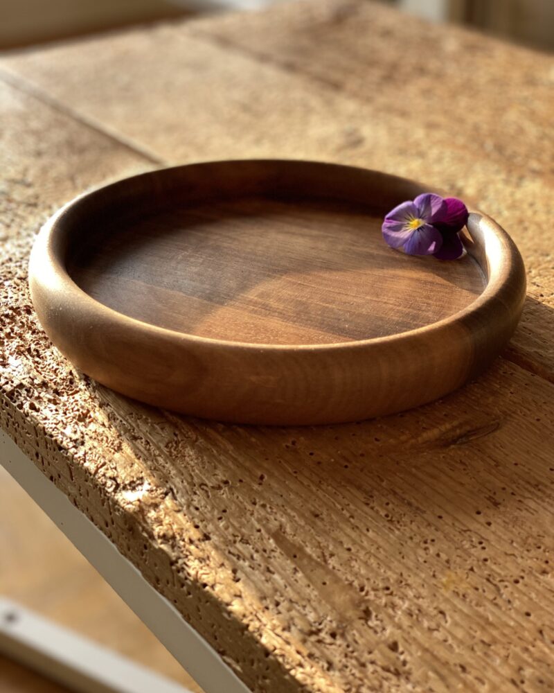 Assiette en noyer