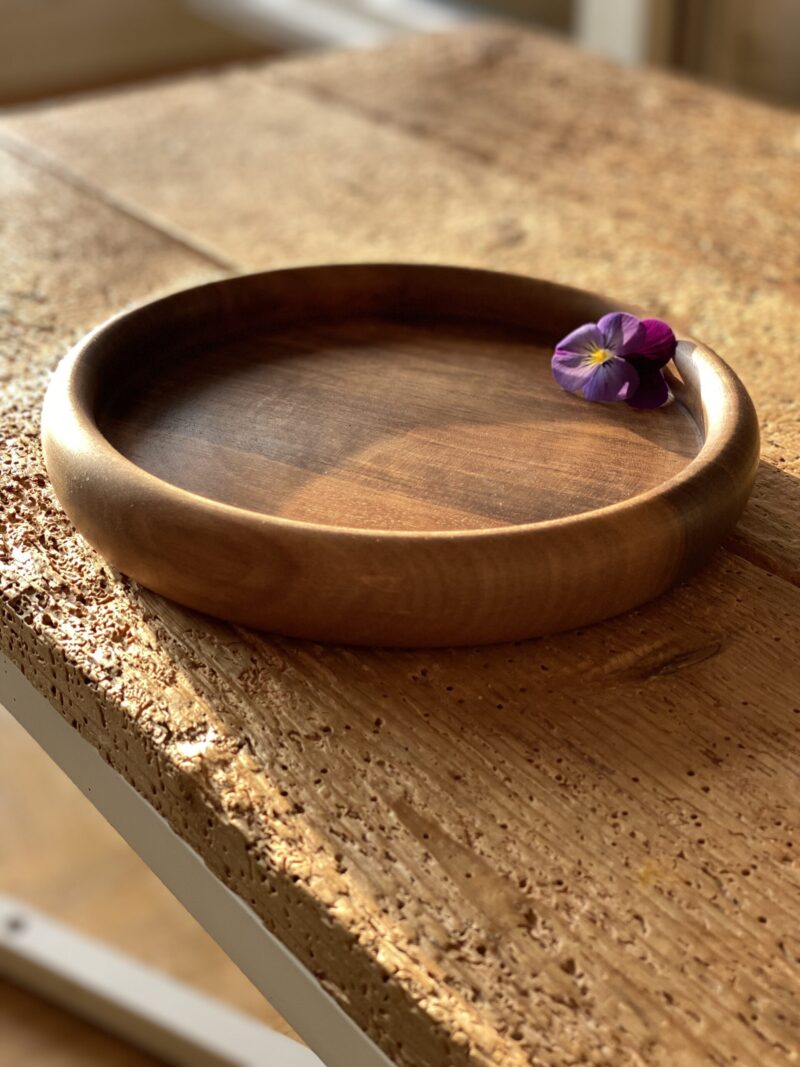 Assiette en noyer