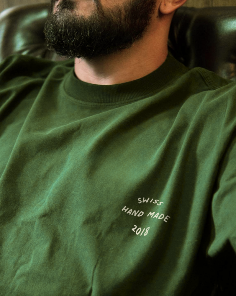 T-Shirt Adulte Live Slowly – Vert forêt