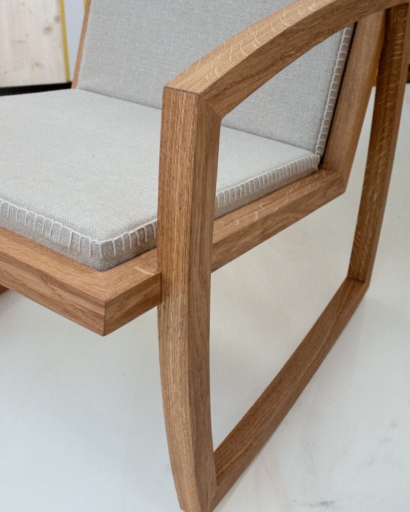 Live Slowly – Chaise à bascule en chêne – Lin Grège